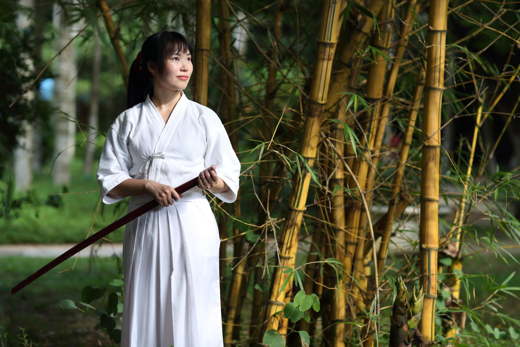 “吃不起肉就吃素！”贫穷的北海仔阴差阳错得个好老婆