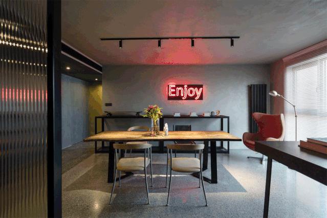 素颜水泥墙,素颜曝光揭网红真面目