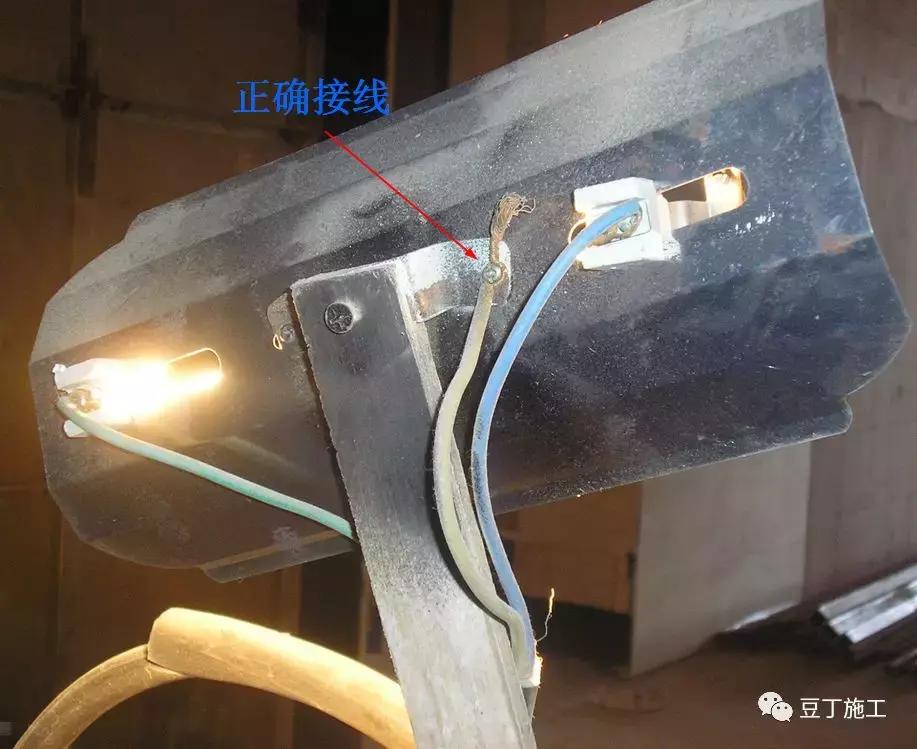 施工现场常见的临时用电违规现象,电力施工现场常见违章现象