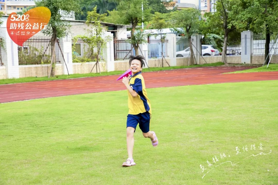 特殊学校用手语来交流,特殊教育学校手语