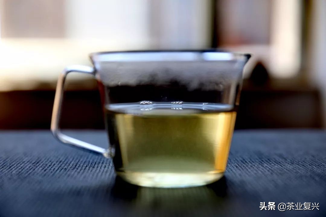 老班章熟茶的口感和特点,老班章熟茶中哪个比较好喝