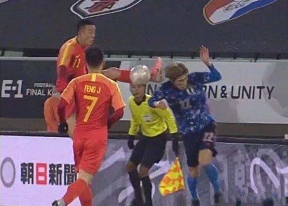 粗野犯规最新消息,足球粗野犯规行为