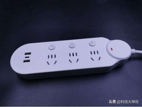 飞利浦彩云智能wifi排插,飞利浦黑色usb排插评测