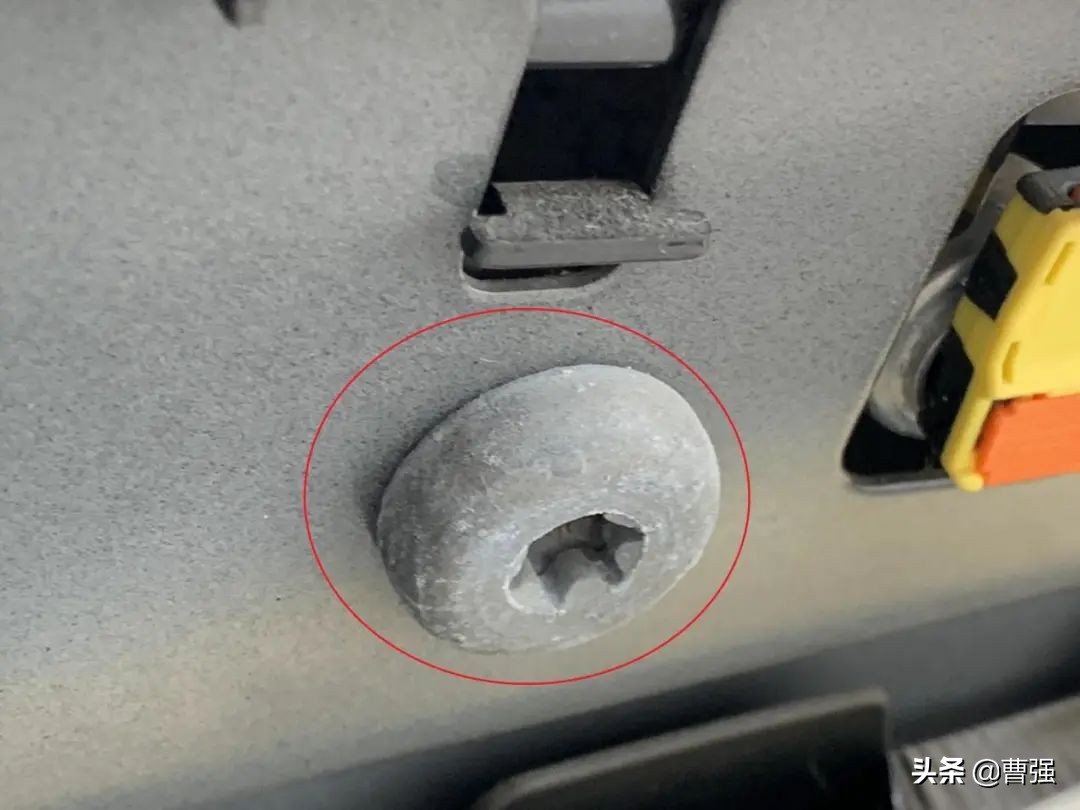 新款君越涉水,新款君越进水