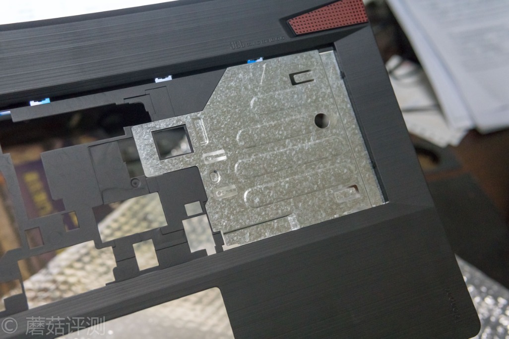 转轴断了维修多少钱,联想y400转轴