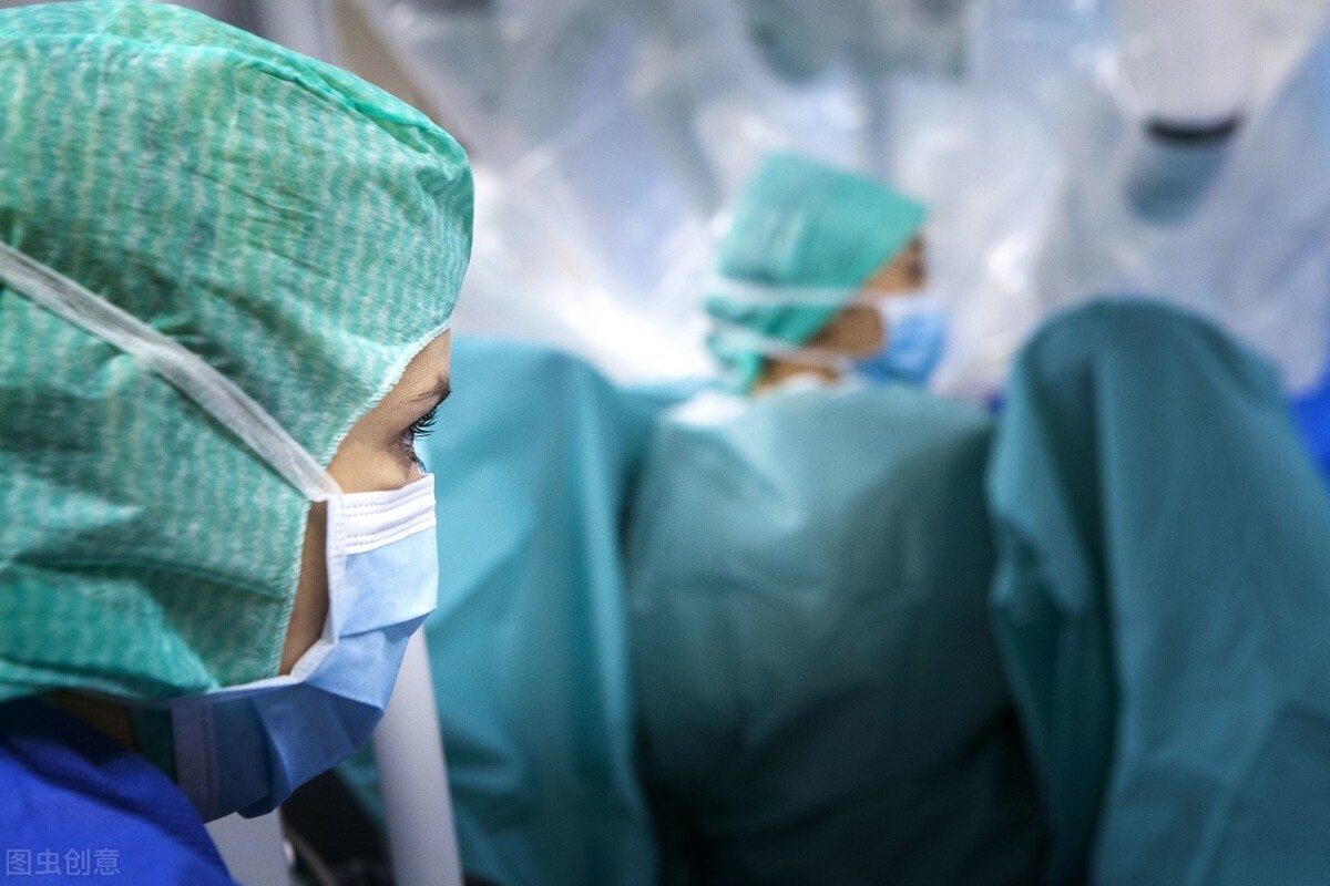 33岁产妇切除子宫脱离危险,产妇大出血切除子宫