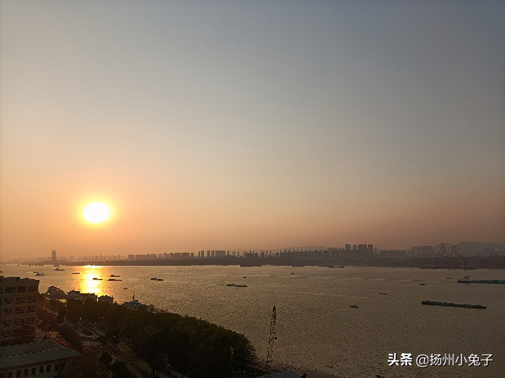 名品折扣店都有哪些,名品折扣店探店