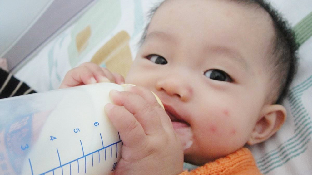 背奶怎么储存,母乳喂养宝妈上班母乳怎么储存