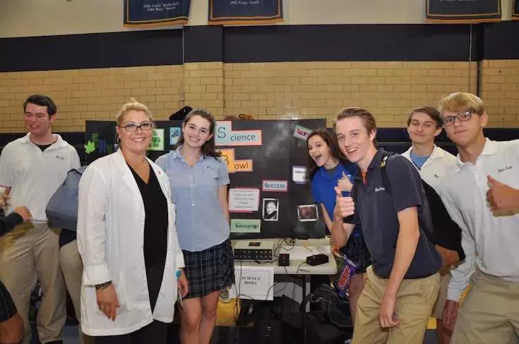 刷屏美国媒体！名校神话崩塌，原来美国富豪网红给钱就能上？！