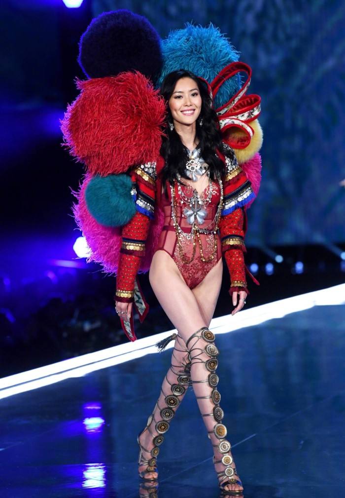 三年狂赚上百亿,3年狂赚6亿只为还债