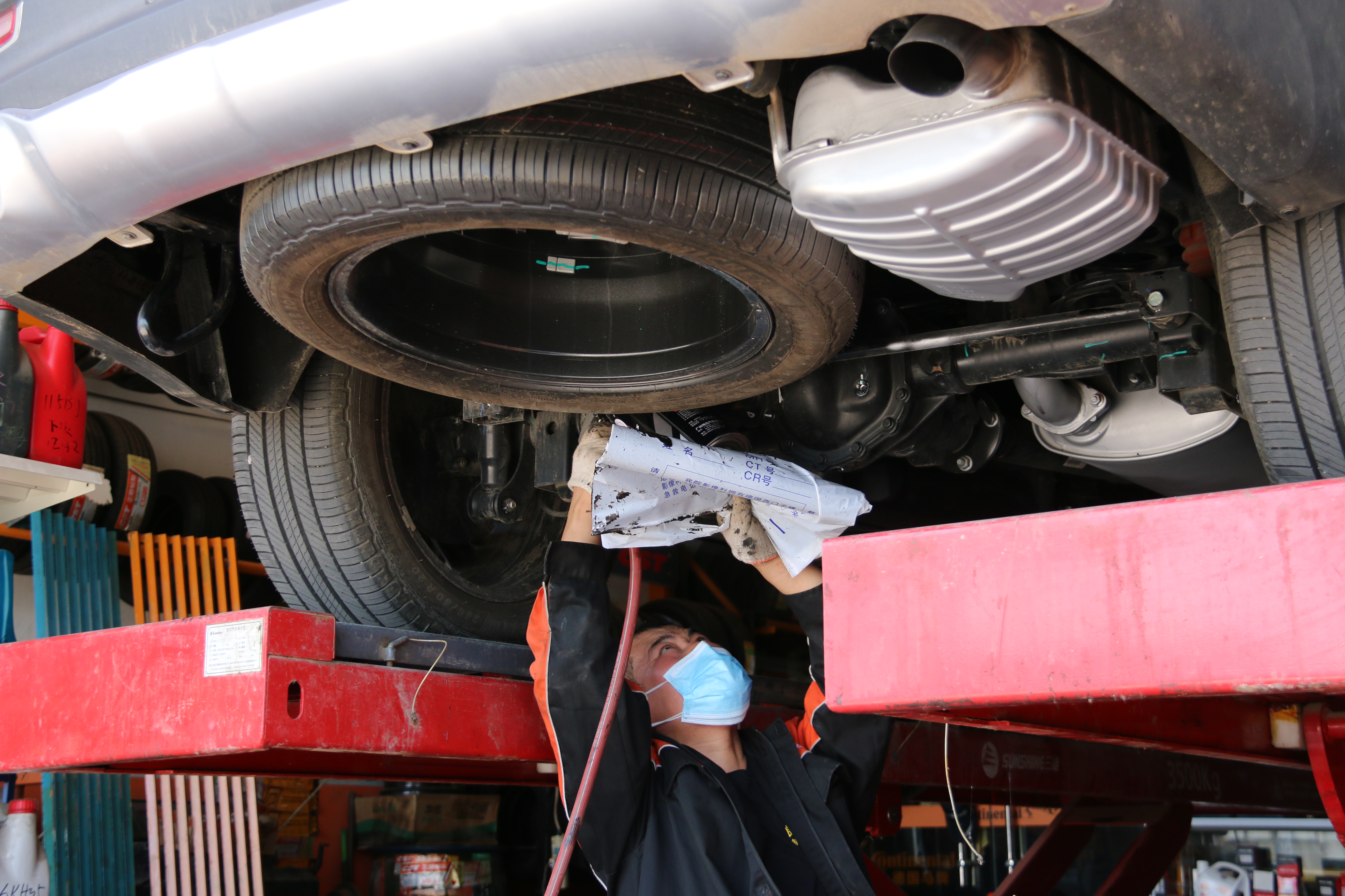 汽车有没有必要做底盘装甲,汽车有必要做底盘护甲吗