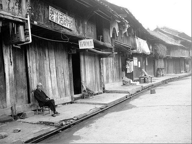 成都附近的古镇最值得去的是哪个,2022春节成都周边有年味的古镇