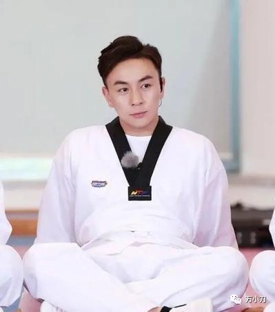 释小龙最难忘的何洁,释小龙与何洁的照片