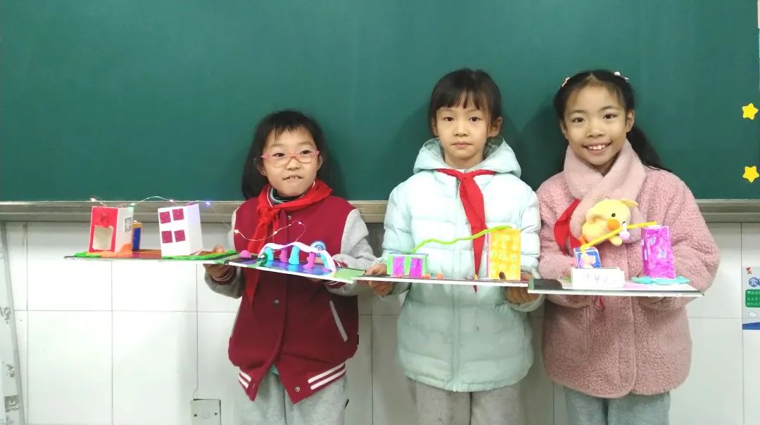 系好安全带向快乐出发,系好安全带准备起航