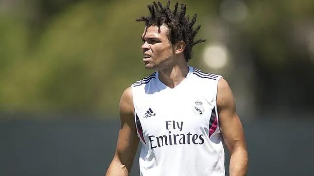 足球队员最帅的发型,足球运动员都留什么发型