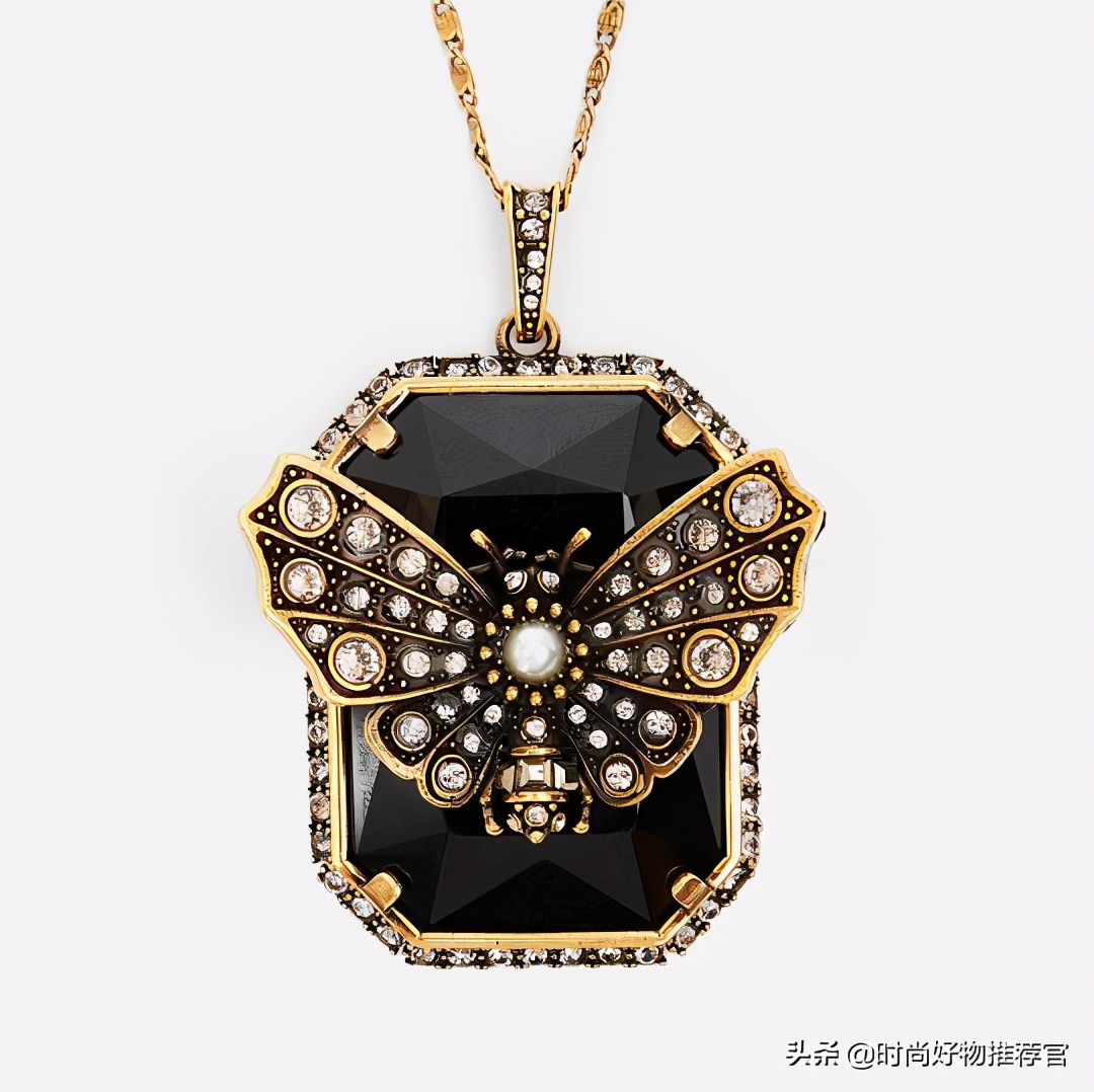 麦昆粉色包包,麦昆女包骷髅