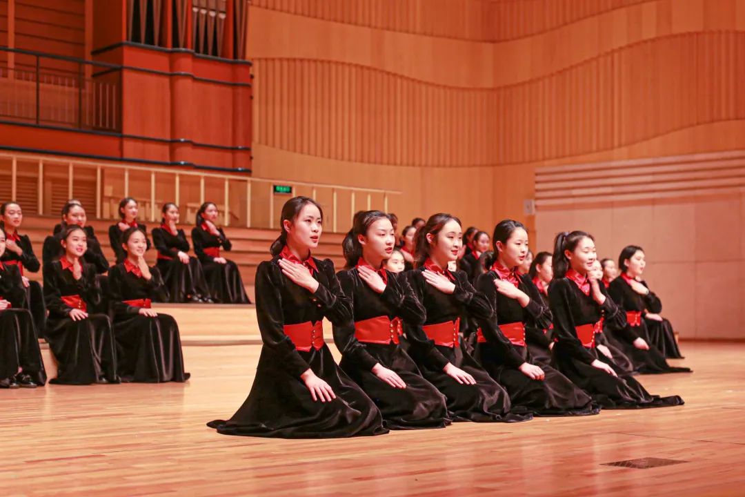 郑州二中和郑州十九中哪个好,郑州19中高中部是好学校吗