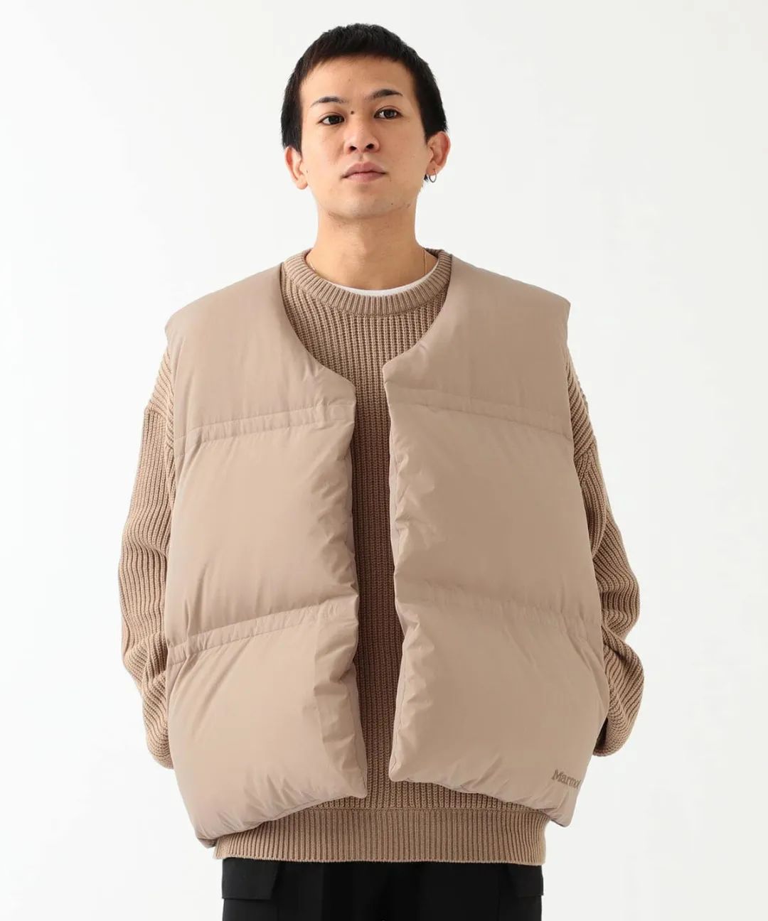 加拿大鹅羽绒服黑标好还是红标好,加拿大鹅羽绒服在加拿大卖多少钱