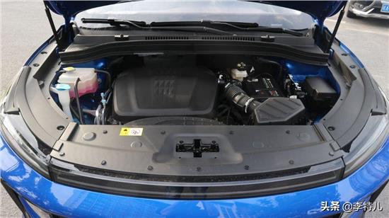 宝石蓝最好看的车型,宝石蓝车给人的感觉