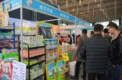 萌宠齐聚南京宠物博览会,day1