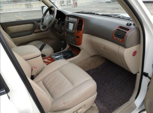 19款陆巡兰德酷路泽4000马力多少,最美丰田陆巡兰德酷路泽