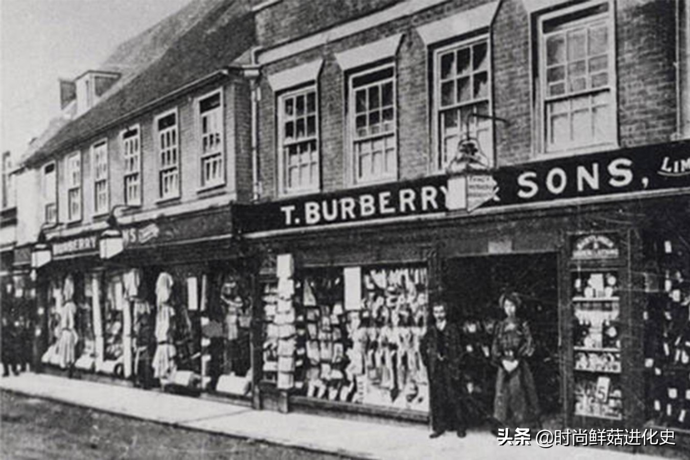 2020款burberry风衣,burberry风衣经典老款图片短款