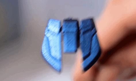 切碎可爱玩具再拼成鬼畜缝合怪，国外手工圈魔改创意大赛惊艳网友