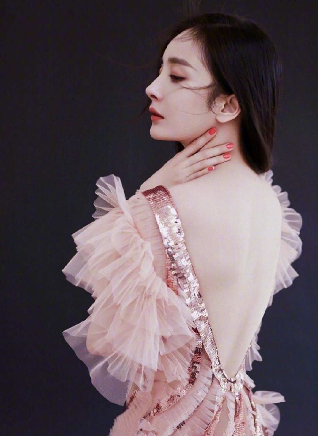 马苏衣着打扮,范冰冰马苏唐嫣刘诗诗露背