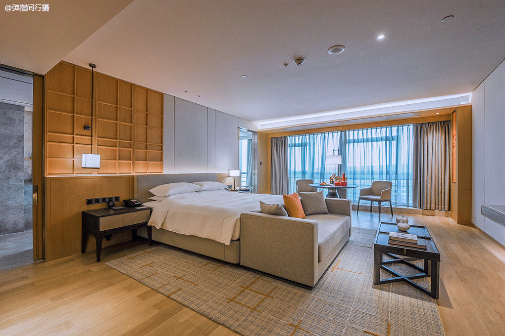 度假从候机开始，这间开在机场里的酒店，既安逸又不会误机