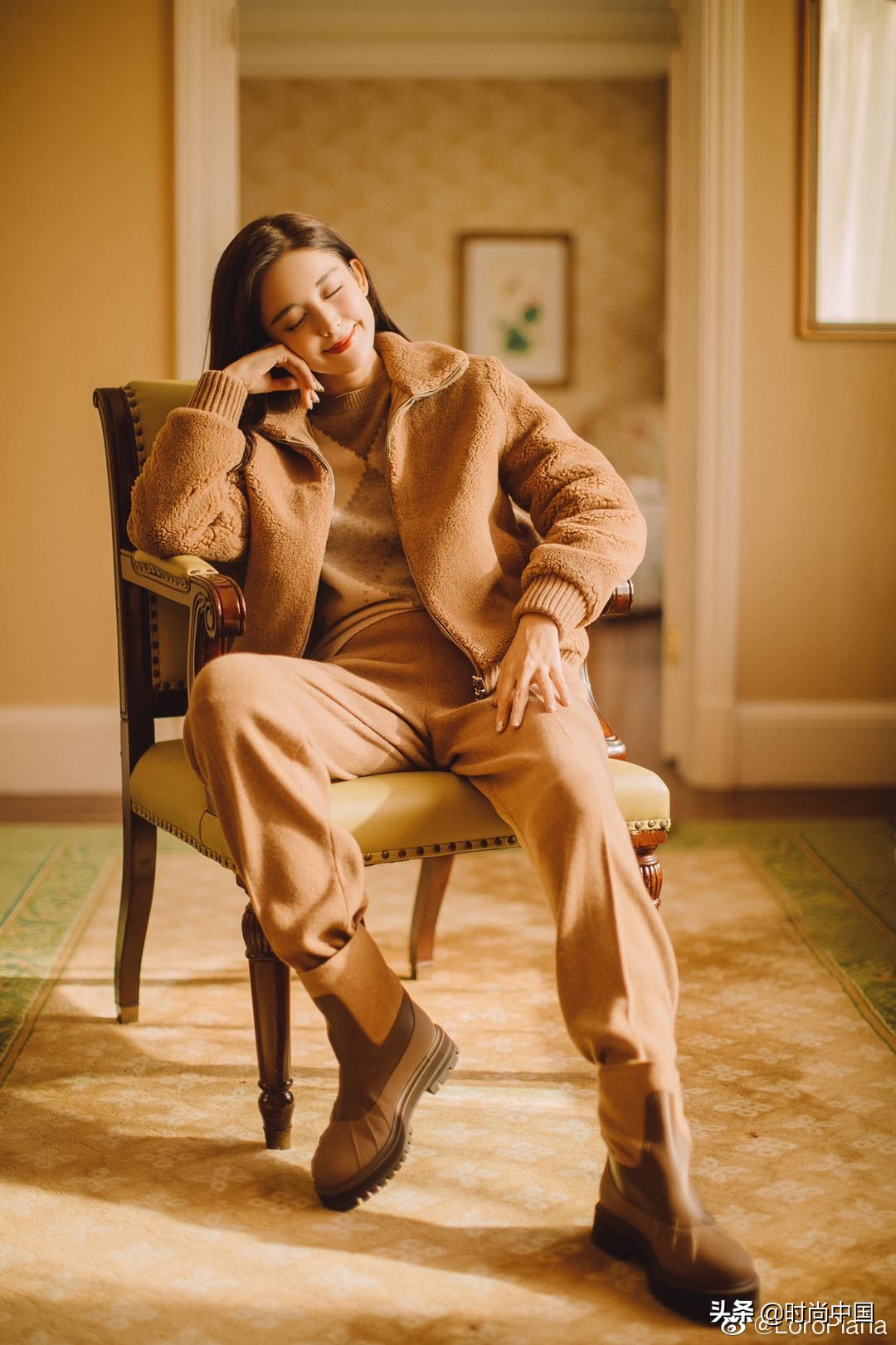 穿皮草是不是有点残忍,娜扎同款双面绒大衣