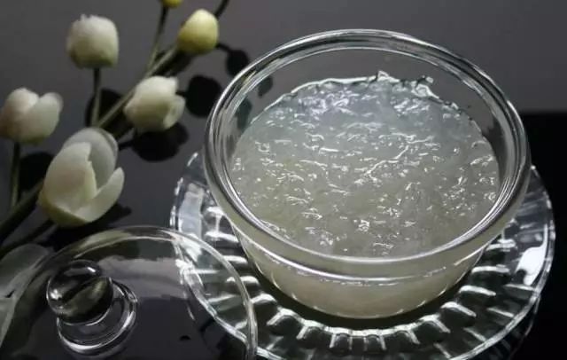 泡发燕窝的水是倒掉还是煮燕窝,头天把燕窝泡发好第二天炖好吗