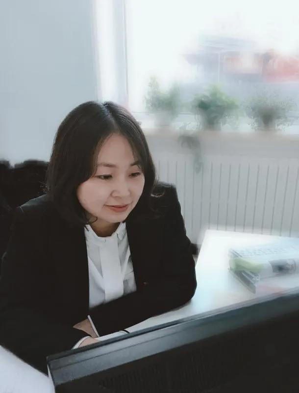 美丽迎春花开了,迎春花盛开的绝美春日盛景