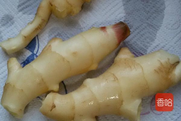 生姜泡水喝功效,夏天吃醋泡生姜有健脾开胃的好处