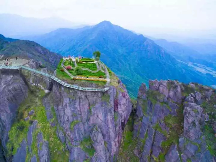 深圳五指耙公园玻璃桥,超级刺激玻璃桥第一视角