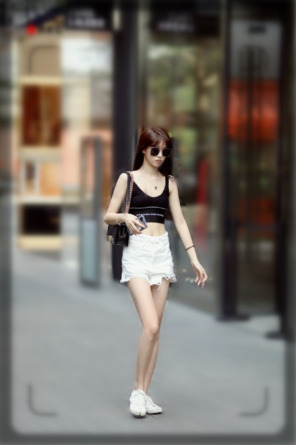 大长腿牛仔短裤,牛仔短裤夏天穿着方便更好搭配