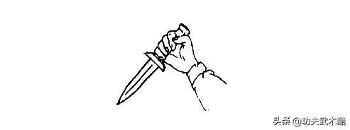 空手夺刀制服歹徒视频,空手夺匕首用既猛且狠制服歹徒