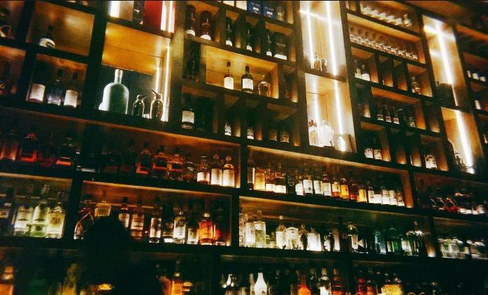 武汉本地土著喝酒,武汉姑娘喝酒视频