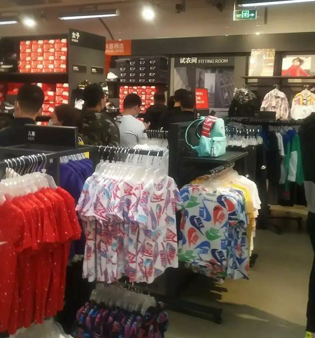 耐克在中国还能坚持多久,耐克为什么告别中国市场