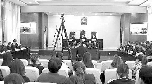 从银行贷了款最后被骗子骗了,零首付购车贷背后的陷阱