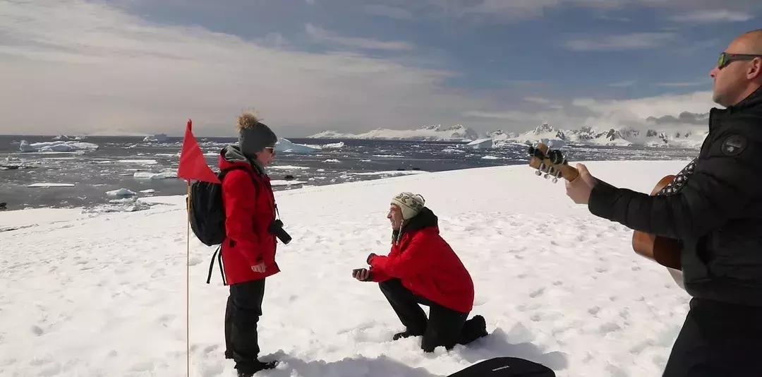 皮艇上漂流,皮筏艇海上