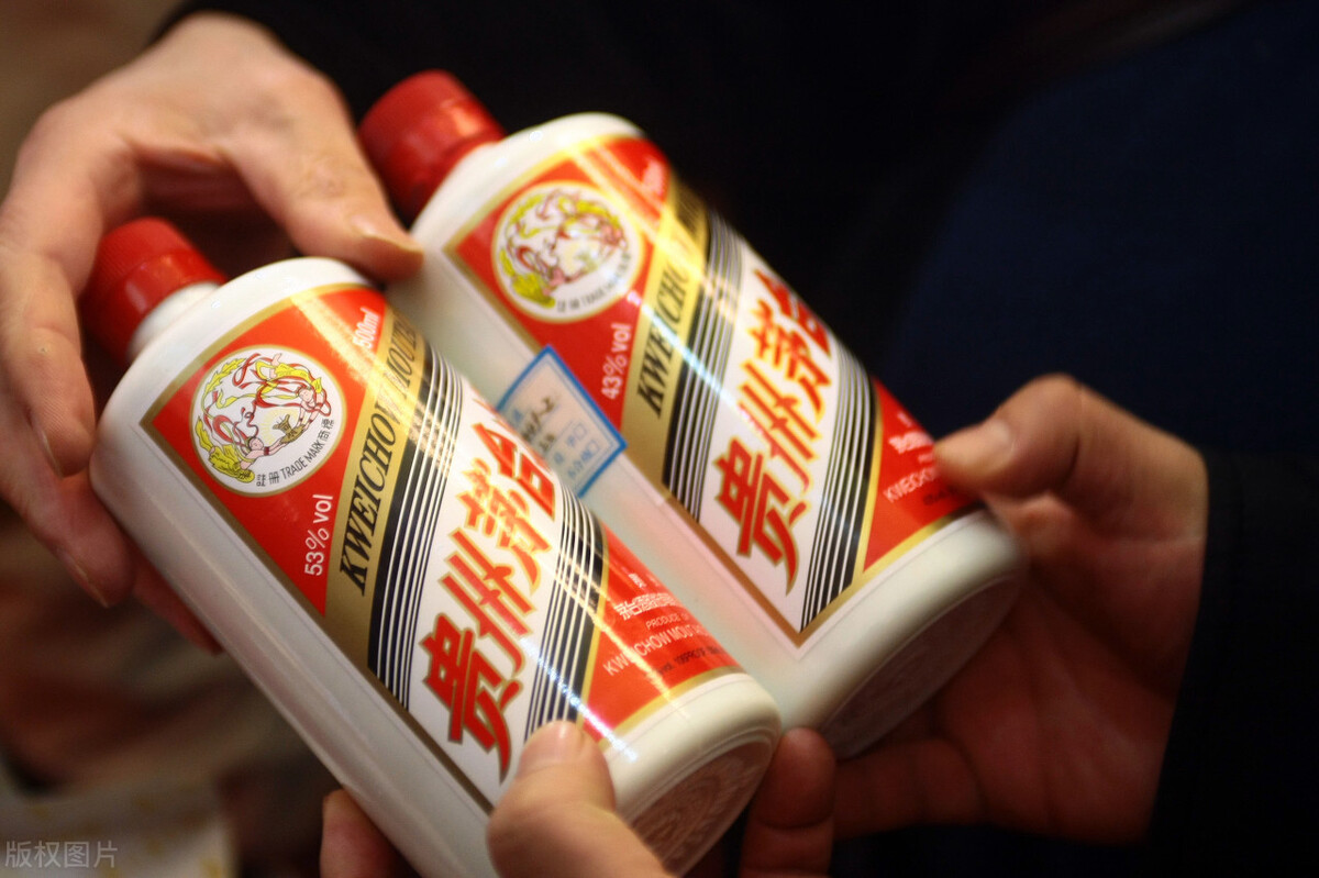 茅台酒在国外什么价格,茅台酒在国外买比国内便宜吗