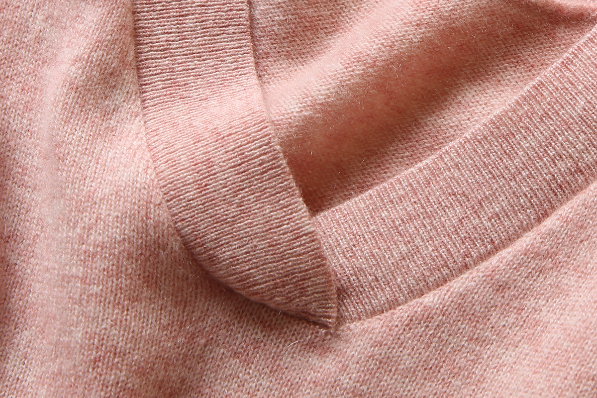 我买的羊绒大衣容易起皱是假的吗,羊绒衫起球是质量不好吗