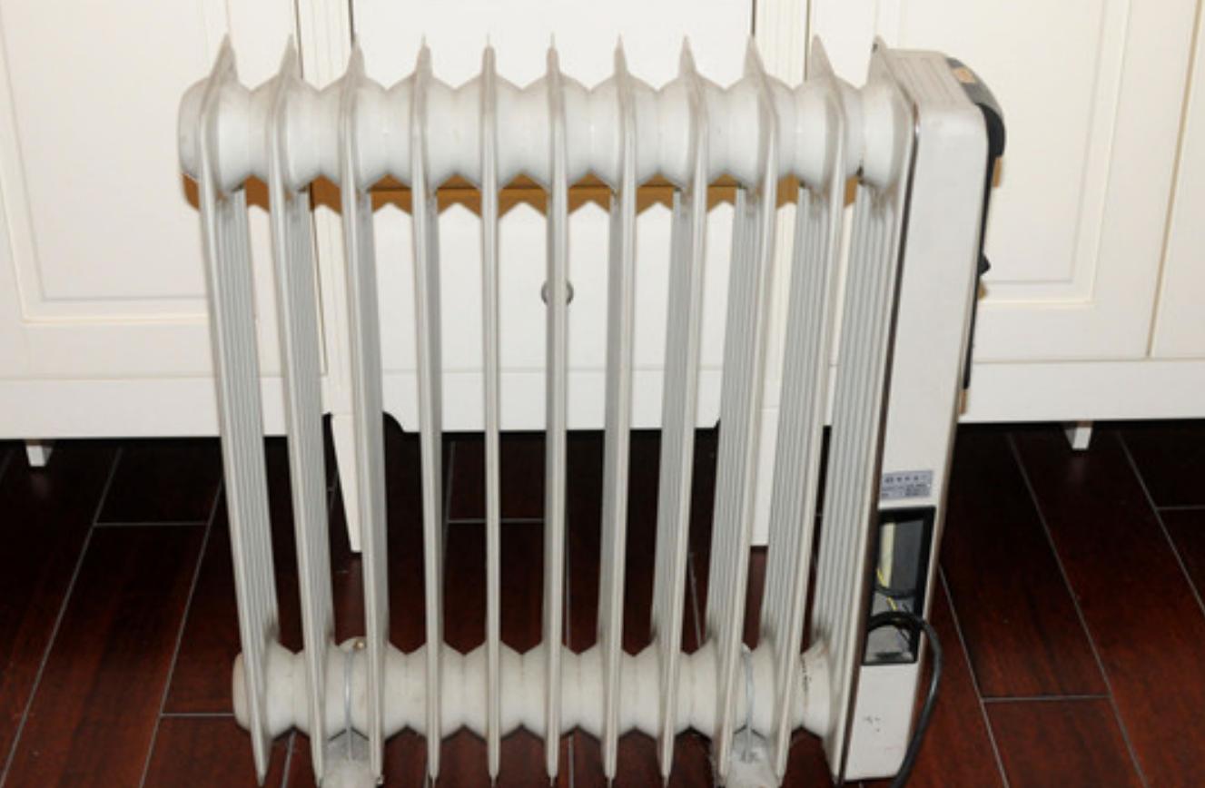 小太阳取暖器能引起火灾吗,小太阳取暖器烧掉