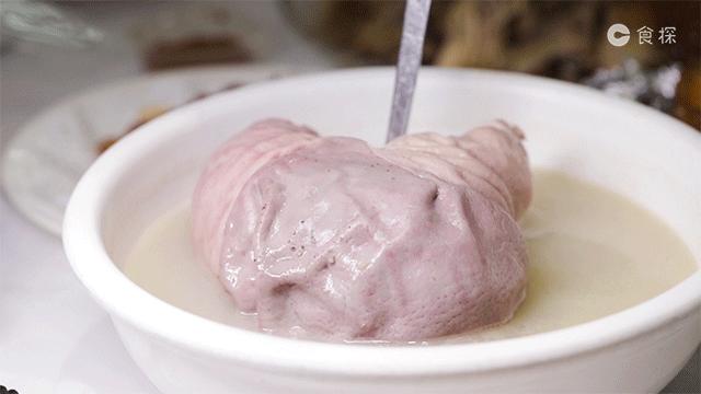 把鸡放进鸭肚子,把鸡塞进高压锅