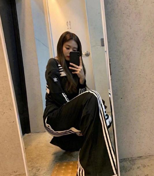 jennie有力量的身材,jennie好自信