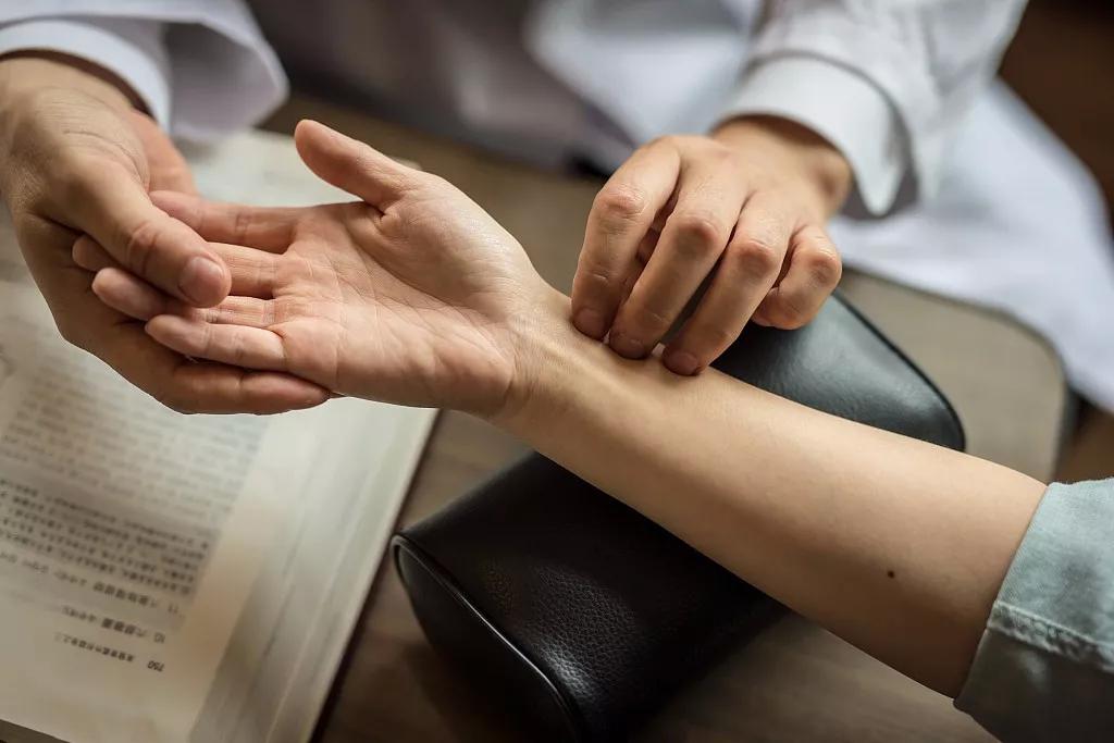 新型冠状病毒肺炎防疫抗疫的措施,新型肺炎疫情大家注意防护