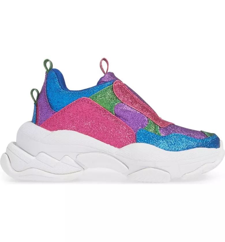 人生处处是陷阱,人生处处是陷阱只有躲起来最安全