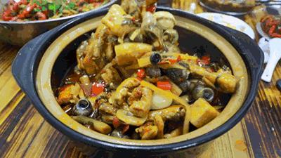 广西低调小城竟然藏了个小奈良,广西有座低调的养老小城