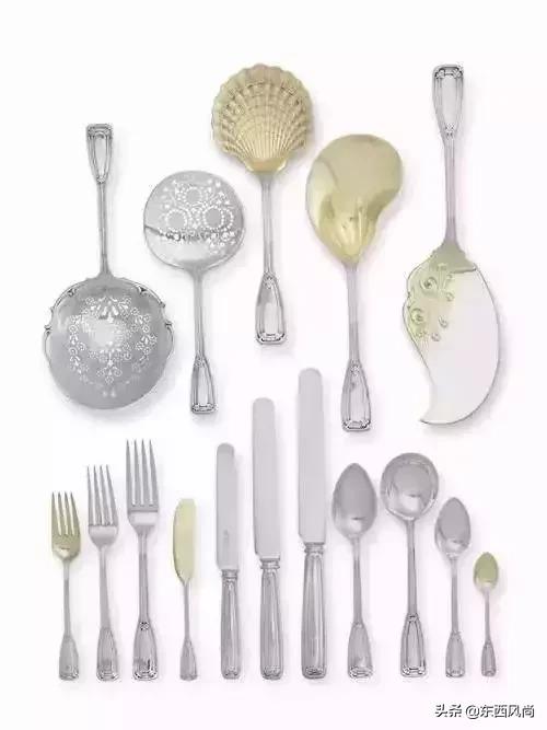 土豪的境界无法理解,LV镀金马桶,古驰的纸巾,买块砖1300