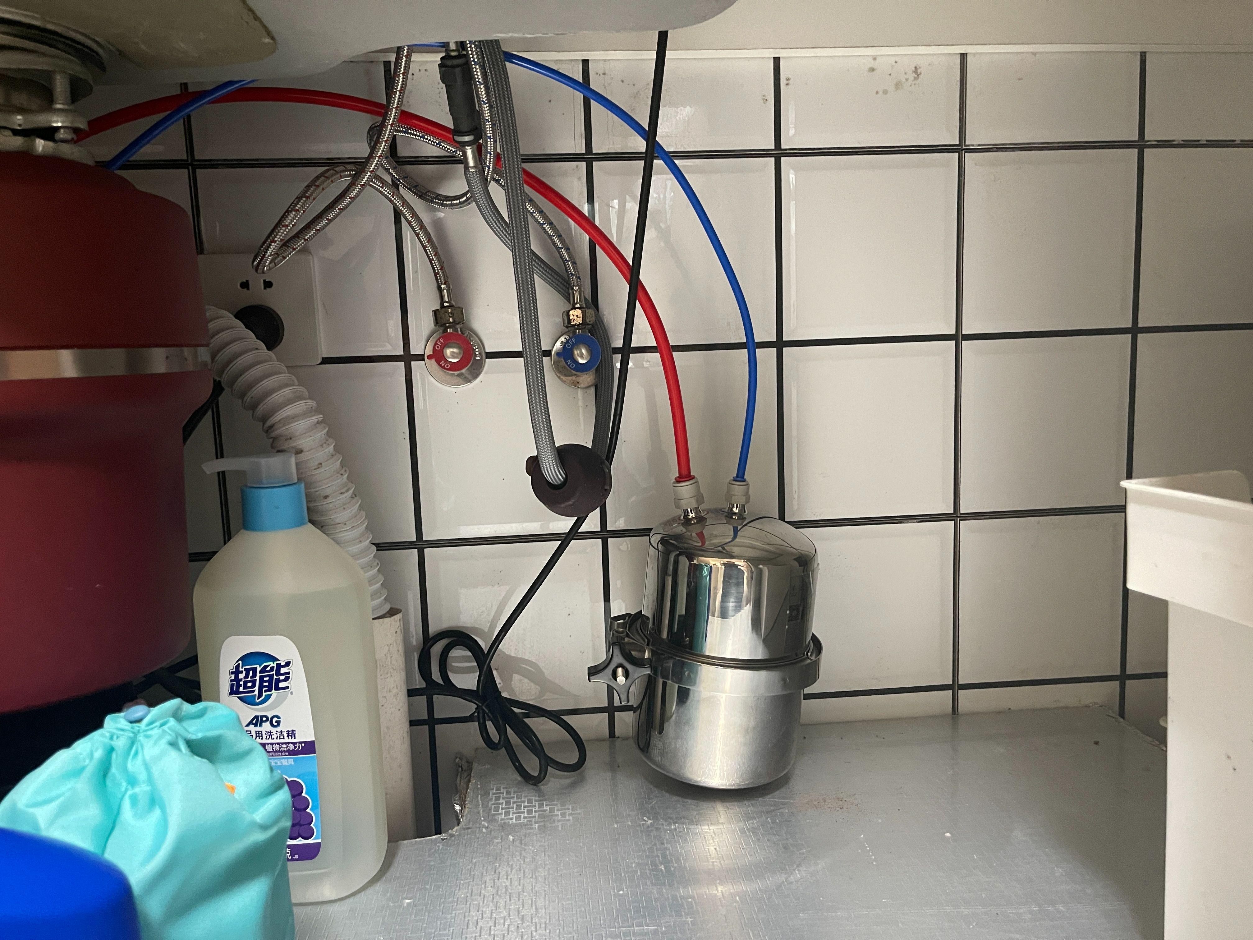 飞机上用的什么品牌的净水器,飞机上的净水器